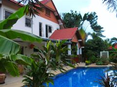 Nongpure house with large garden and private pool! - House - Pattaya East - Pattaya East